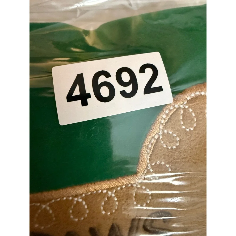 Unbranded green velvet